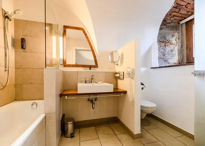 Hotell Schloss Muehldorf 4*