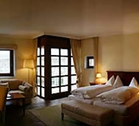 Отель Schloss Muehldorf