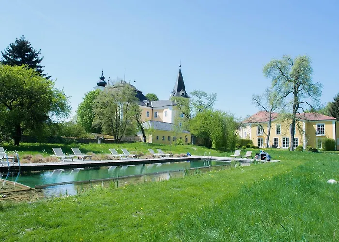 Schloss Muehldorf 4*